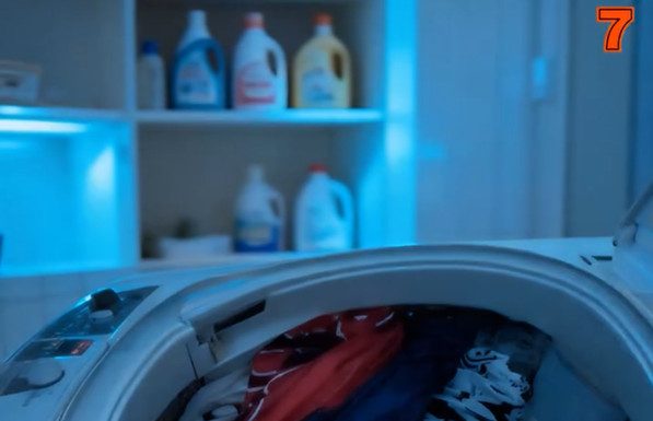 A Quick Laundry Hack to Make Your Clothes Look Brand New A Quick Laundry Hack to Make Your Clothes Look Brand New - featured image