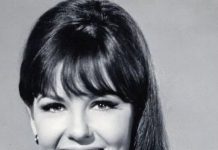 Shelley Fabares Offered a Tender and Nostalgic Rendition of “Johnny Angel” Shelley Fabares Offered a Tender and Nostalgic Rendition of “Johnny Angel” - featured image