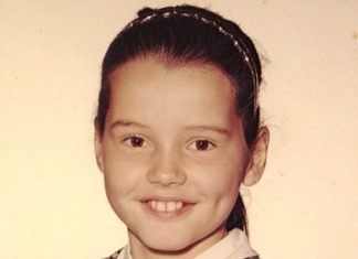 She nearly died at 8 — then became one of Hollywood’s most powerful women She nearly died at 8 — then became one of Hollywood’s most powerful women - featured image