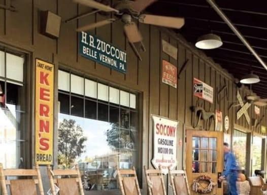 A Hidden Detail at Cracker Barrel I Somehow Never Noticed Until Now A Hidden Detail at Cracker Barrel I Somehow Never Noticed Until Now - featured image