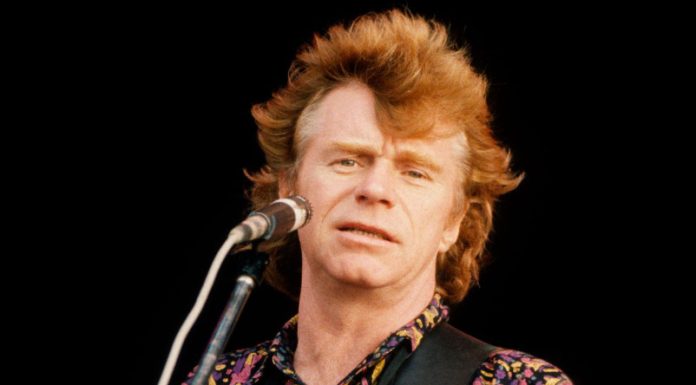 70s Music Legend in Intensive Care After Heart Issue 70s Music Legend in Intensive Care After Heart Issue - featured image