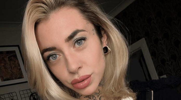 Woman paid £350 by mums to sleep with their sons explains why she does it Woman paid £350 by mums to sleep with their sons explains why she does it - featured image