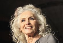 ICON DEAD 😭💔 With heavy hearts, we announce the passing of this groundbreaking woman ICON DEAD 😭💔 With heavy hearts, we announce the passing of this groundbreaking woman - featured image