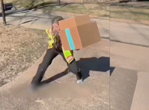 Driver Gives Birth in Driveway After Dramatic Roadside Labor – Full Video in the First Comment! Driver Gives Birth in Driveway After Dramatic Roadside Labor – Full Video in the First Comment! - featured image