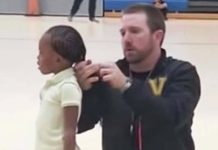 Coach Goes Viral After One Powerful Moment During a Kids’ Basketball Game Coach Goes Viral After One Powerful Moment During a Kids’ Basketball Game - featured image
