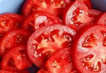 Eating tomatoes: an ally for your health and your kitchen Eating tomatoes: an ally for your health and your kitchen - featured image