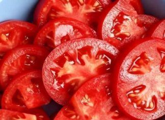 Eating tomatoes: an ally for your health and your kitchen Eating tomatoes: an ally for your health and your kitchen - featured image