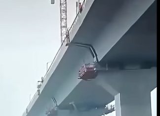 Construction Workers Escape Moments Before Major Structural Failure Sparks Safety Concerns Construction Workers Escape Moments Before Major Structural Failure Sparks Safety Concerns - featured image