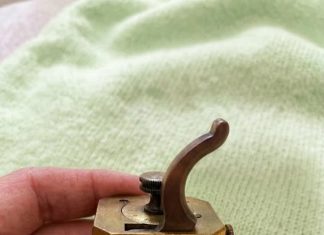 I Found a Strange Antique at a Flea Market—Its Real Purpose Surprised Me I Found a Strange Antique at a Flea Market—Its Real Purpose Surprised Me - featured image